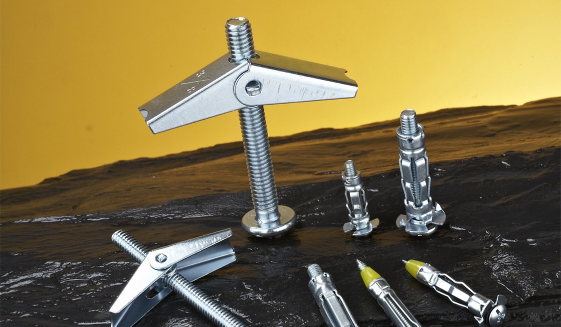 How Long can the Firstlevel Ceiling be Used with Drywall Toggle Bolts